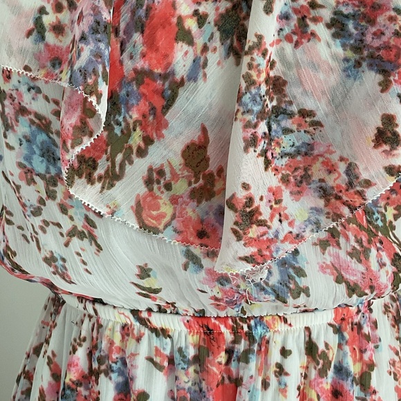 Dynamite, Chiffon Floral Maxi Dress With knitted back . - Picture 5 of 10